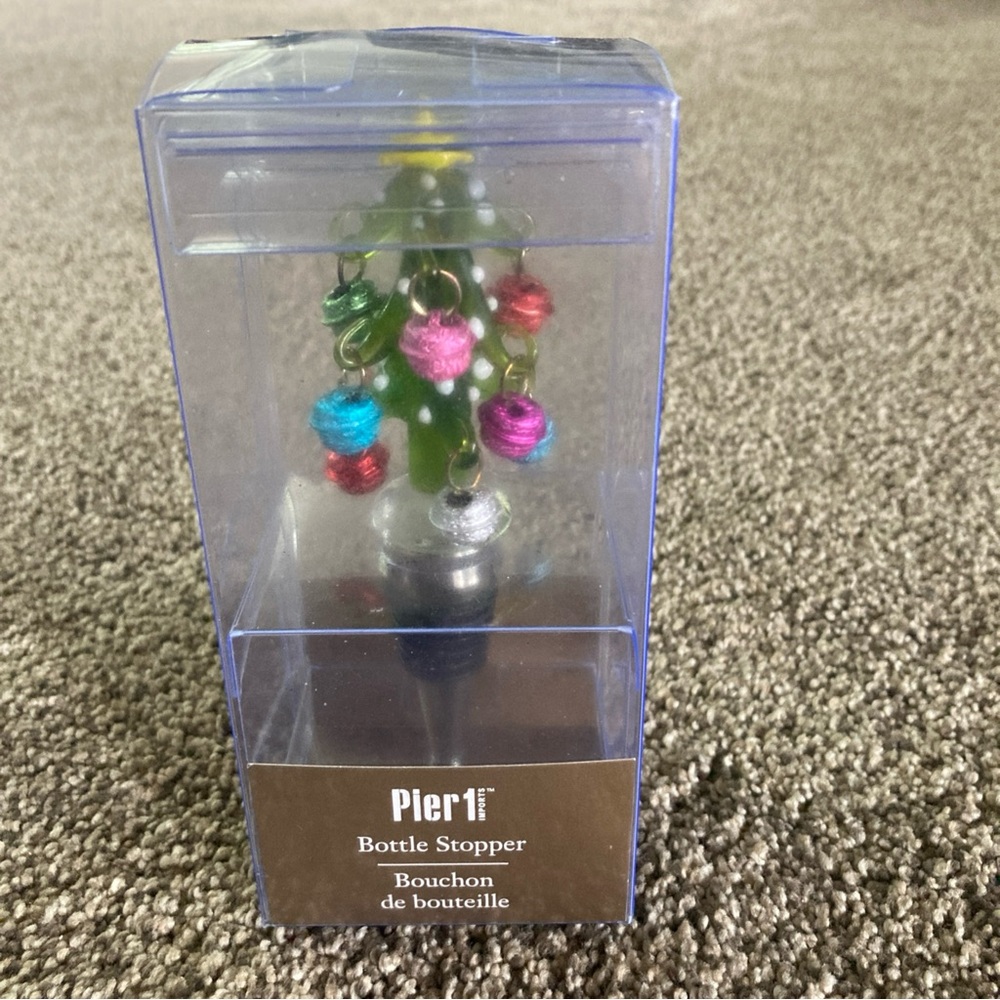 Pier 1 Imports Wine Bottle Stopper Decorative Christmas Tree w Movable Ornaments